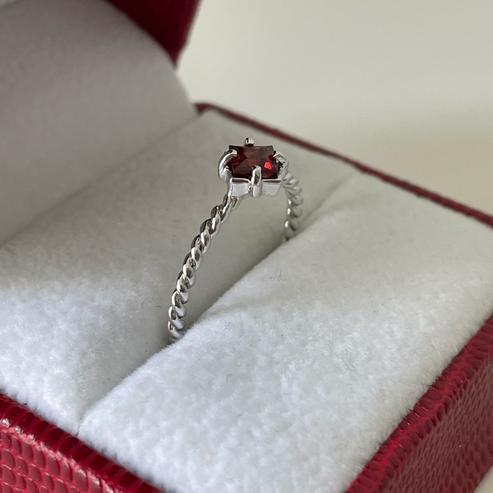 White Gold Garnet Ring | Size 7 - Picture 2 of 5